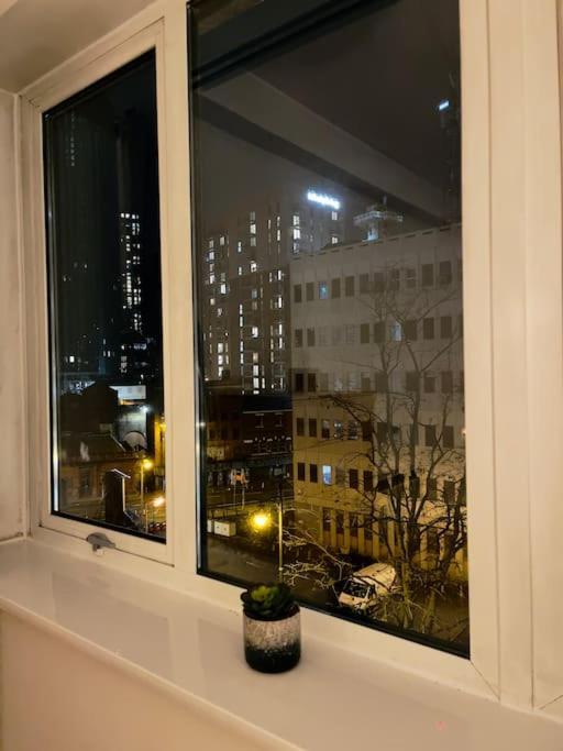 Beautiful Central Open Plan Living! Manchester Esterno foto